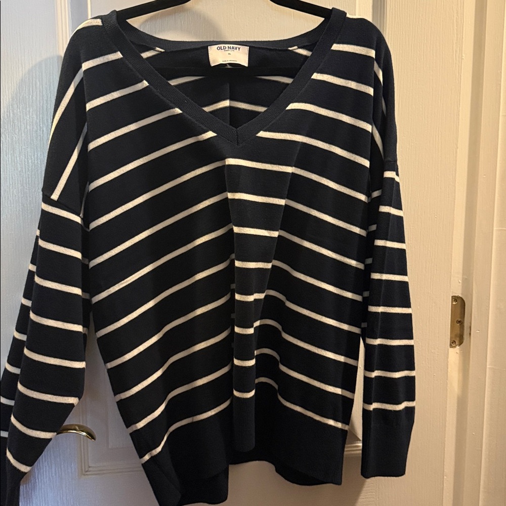 Old Navy White/Navy Striped Sweater NWOT